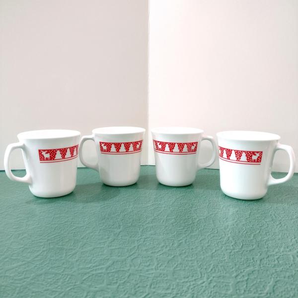 Vintage Corelle Red Winter Festival Coffee Tea Mugs, Set of 4, Corning Christmas Drinkware, Holiday Cups with Handles